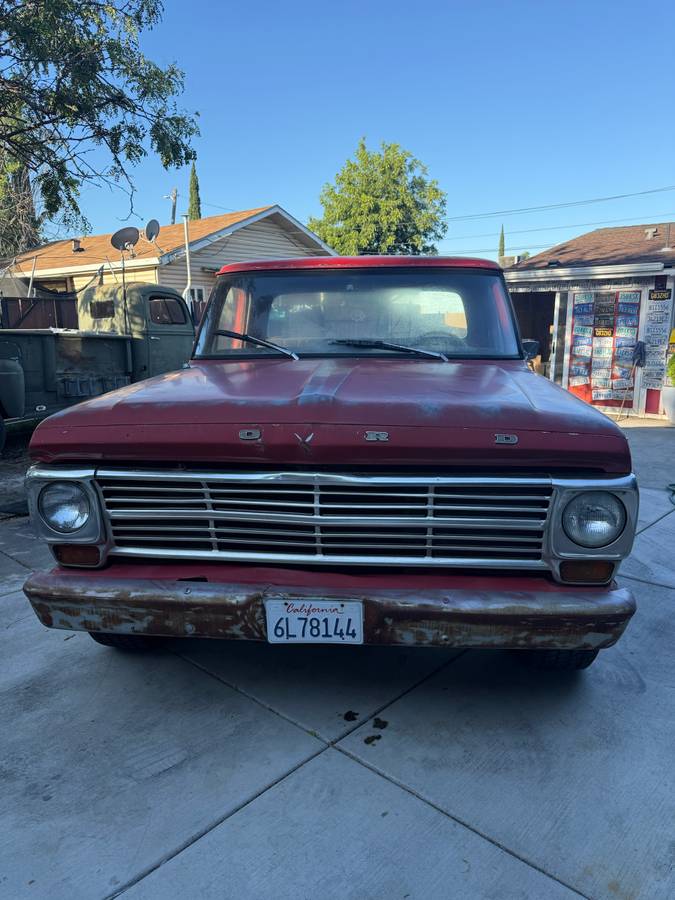 Ford-F100-pickup-1969-orange