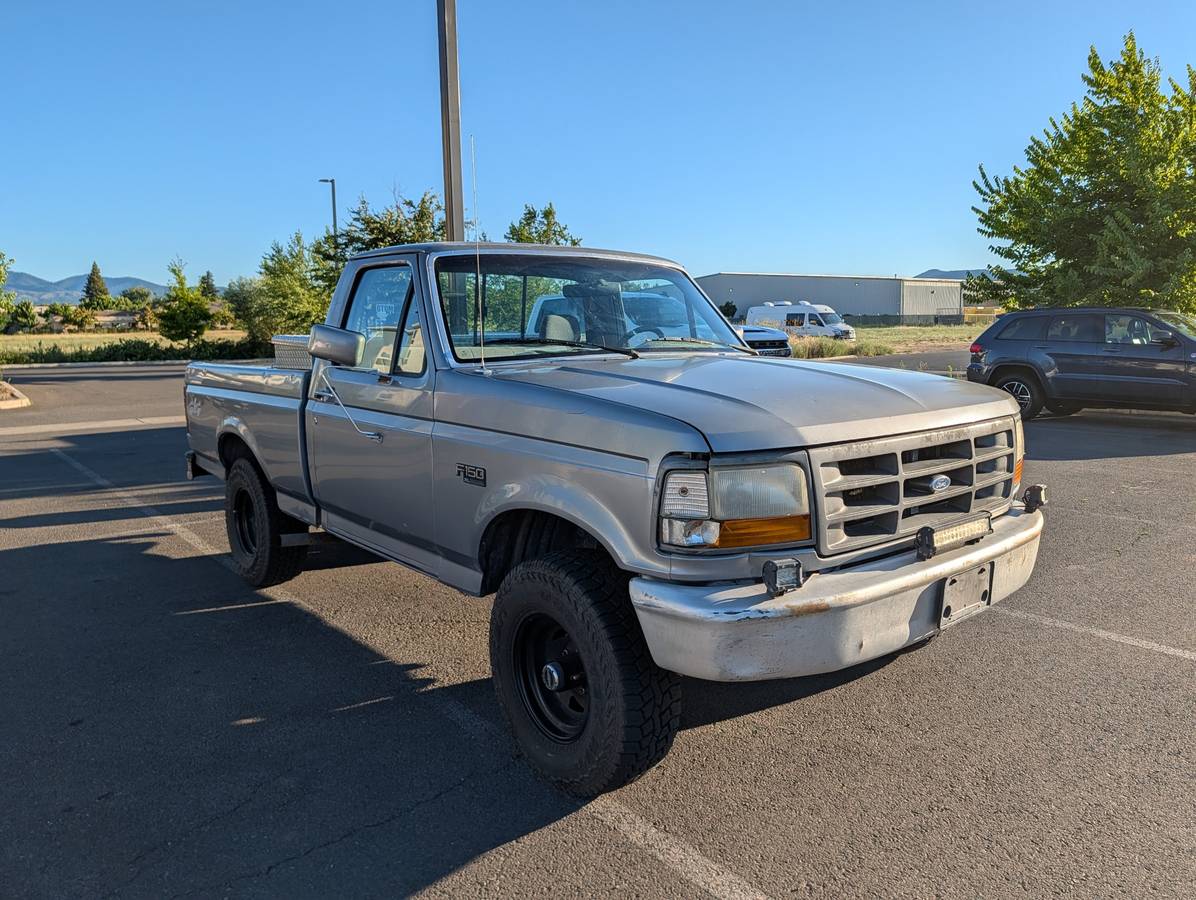 Ford-F15-1995-silver