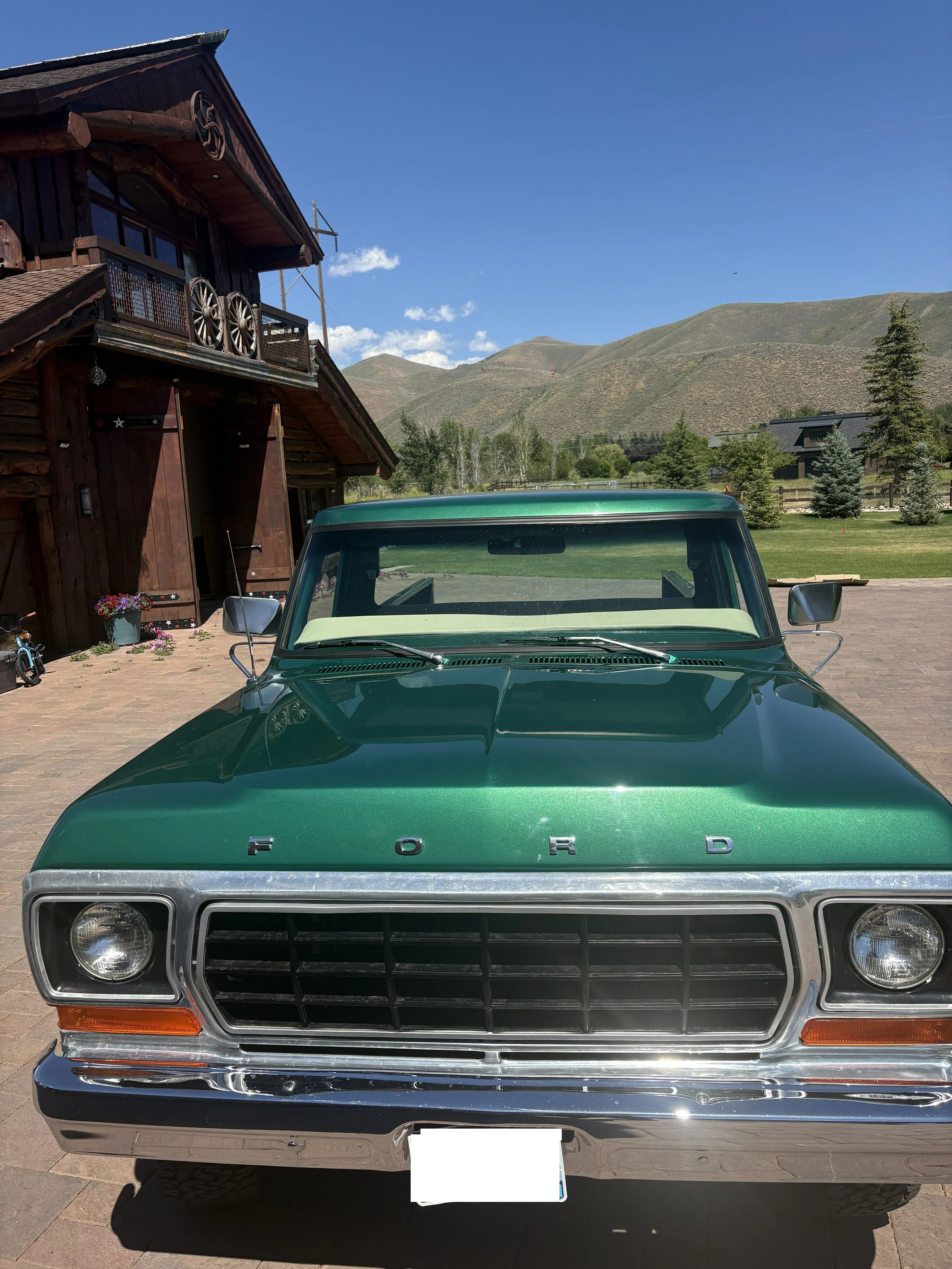 Ford-F150-4x4-regular-cab-xl-1978-Green-Green