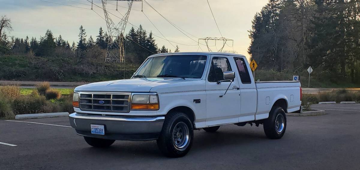 Ford-F150-xlt-1994-white