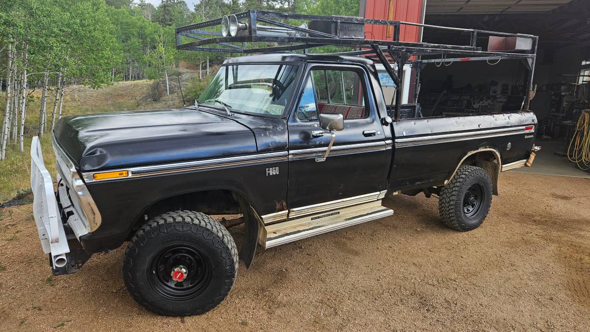 Ford-F250-1975-black