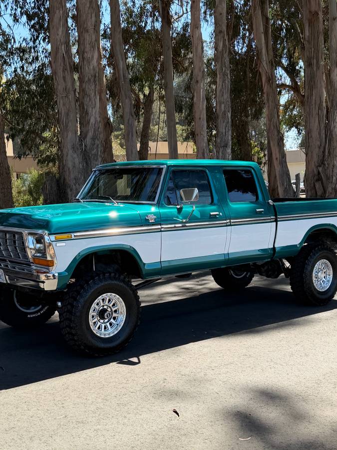 Ford-F250-1977-green