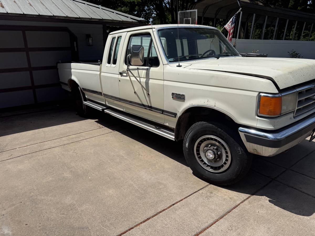 Ford-F250-1987