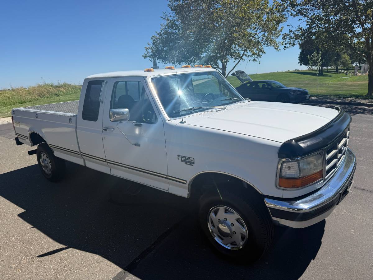 Ford-F250-1994-white
