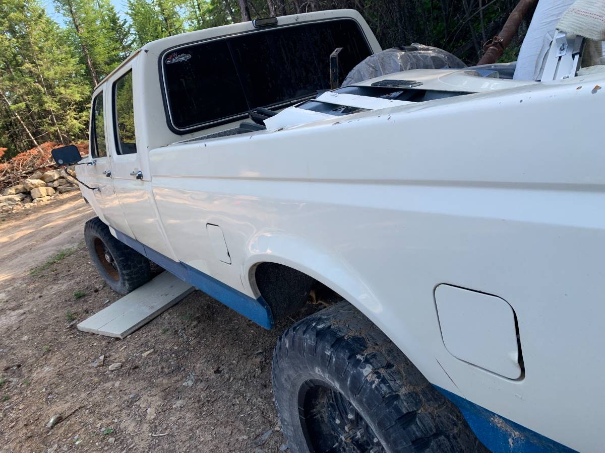 Ford-F350-super-duty-crew-cab-1990-white