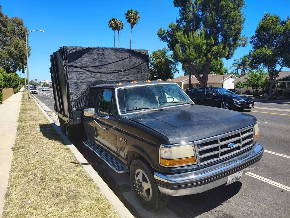 Ford-F350-super-duty-crew-cab-1995-black
