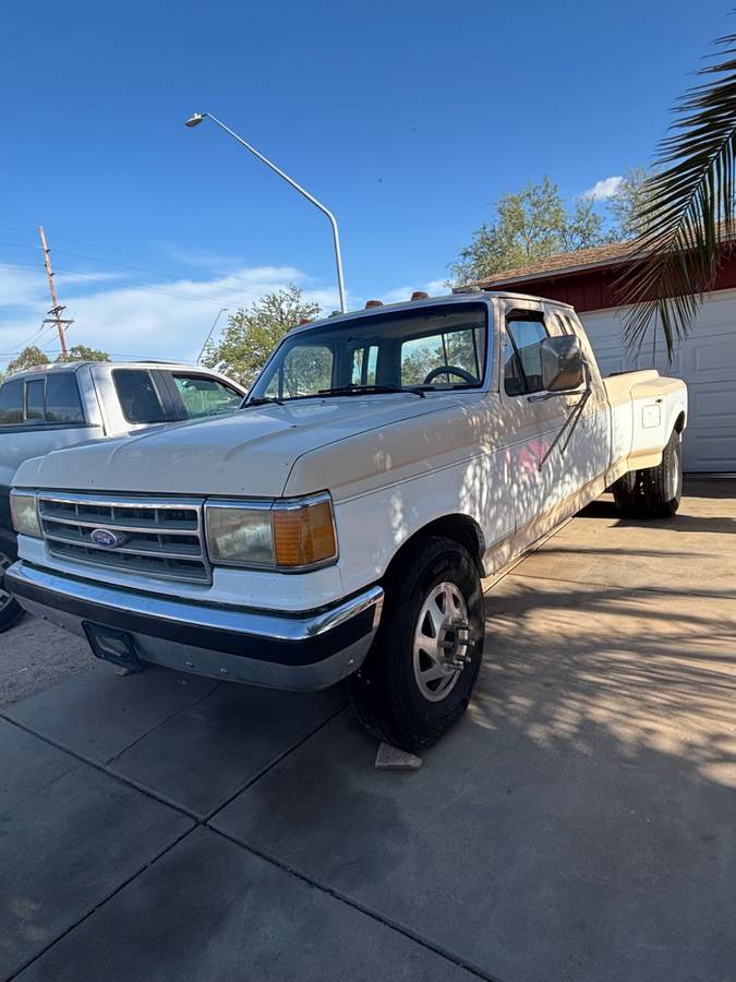 Ford-F350-super-duty-diesel-auto-1989