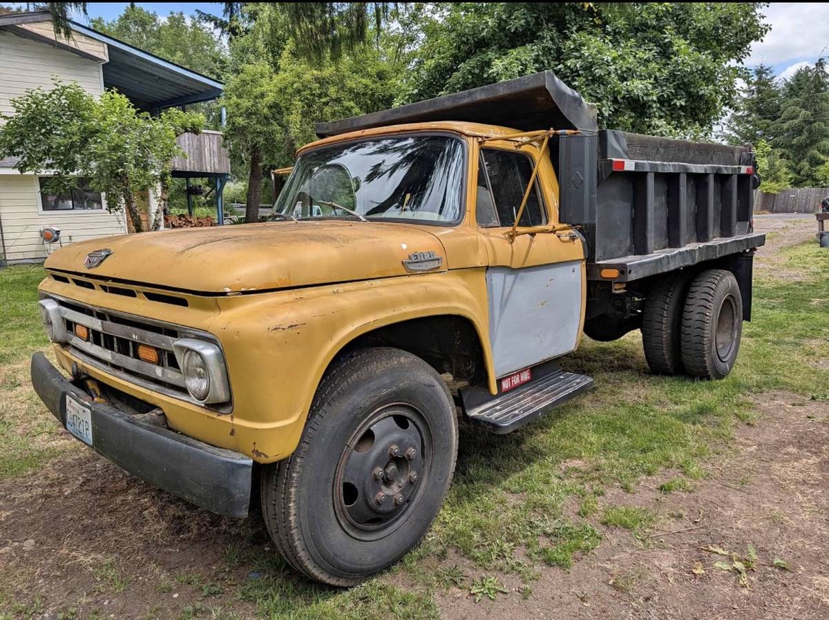 Ford-F600-dump-1966
