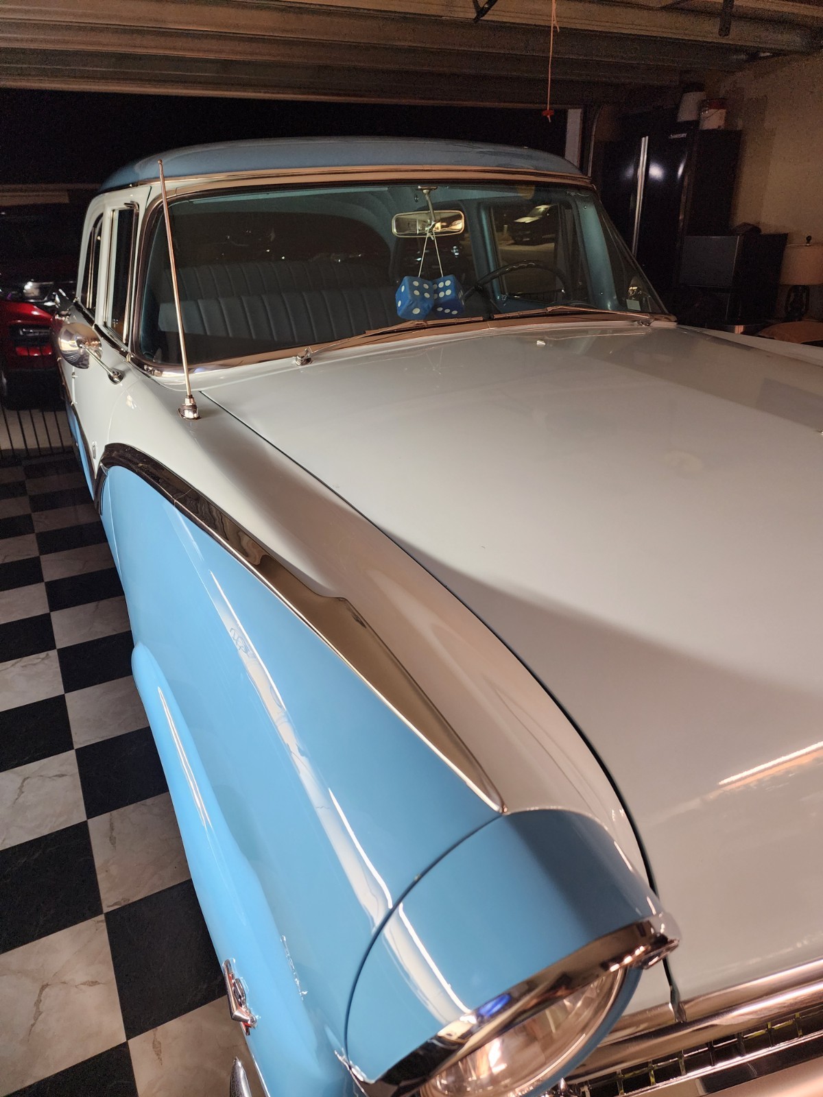 Ford-Fairlane-1955-Coupe-Blue