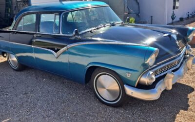 Ford Fairlane 1955