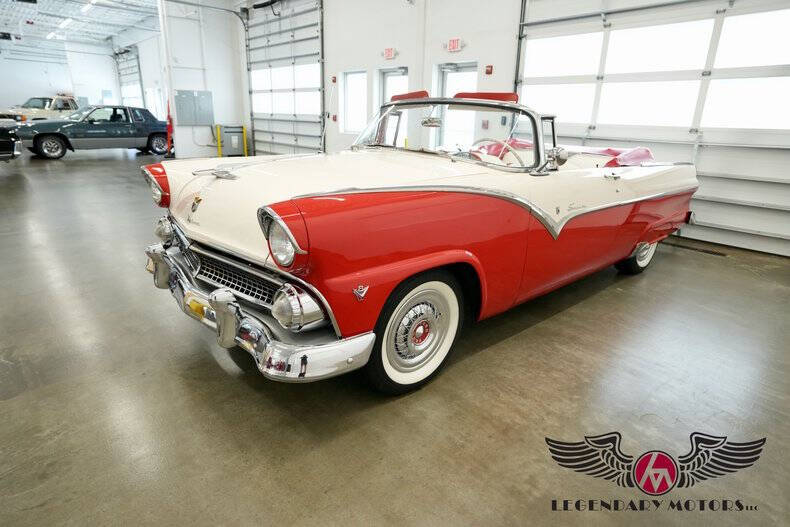 Ford-Fairlane-1955-Snowshoe-White-Red-amp-White