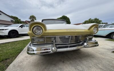 Ford Fairlane 1957