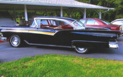 Ford Fairlane 1957