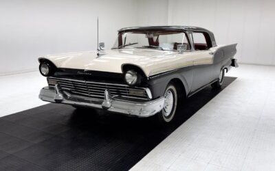 Ford Fairlane 1957