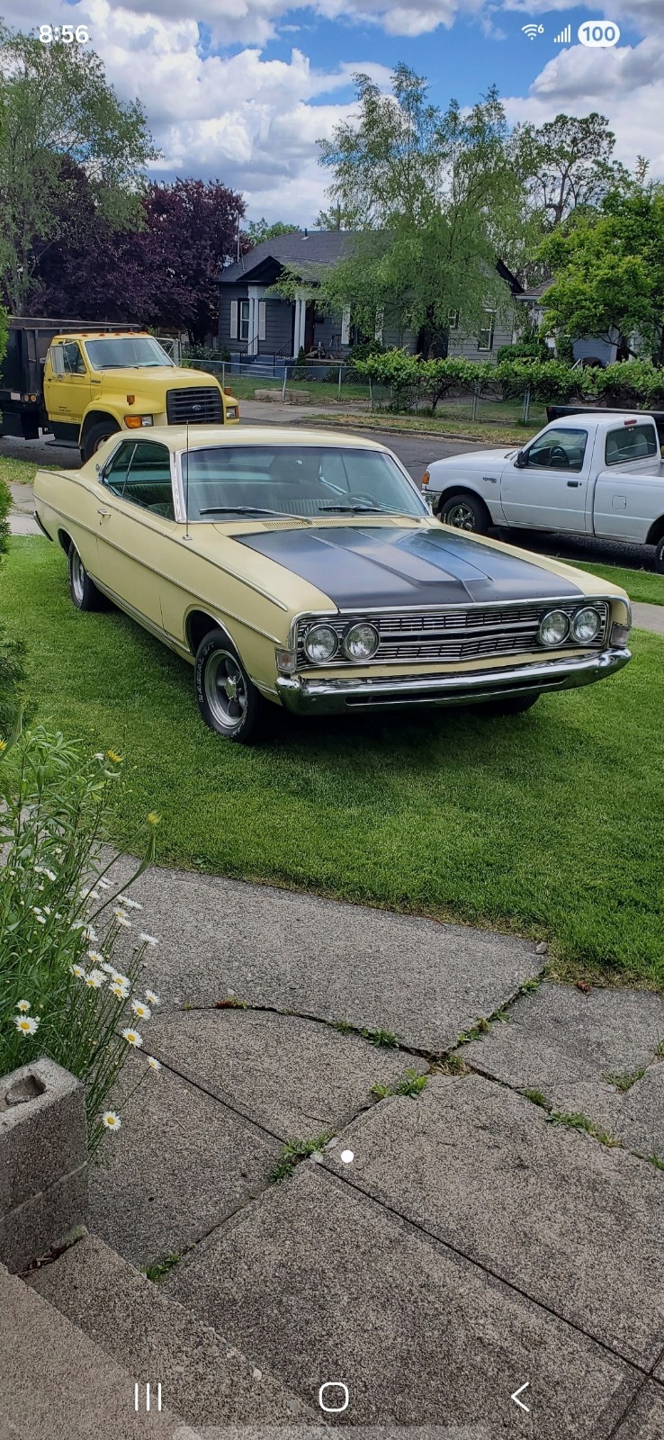 Ford-Fairlane-1968-Sedan