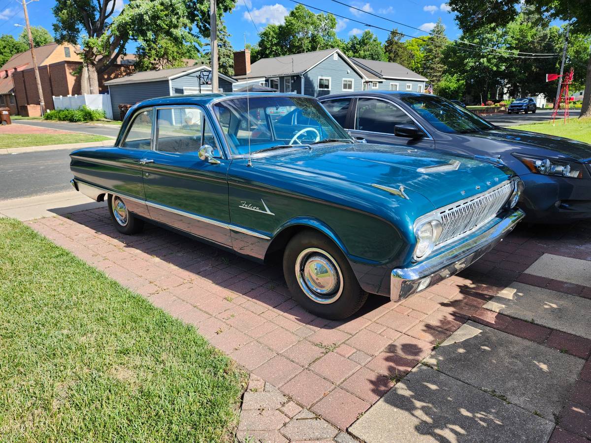 Ford-Falcon-1962-blue