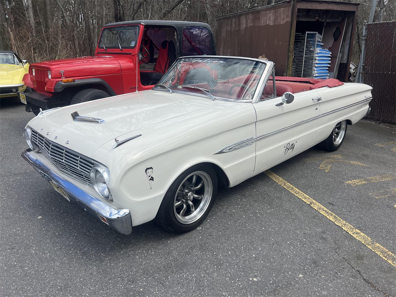 Ford-Falcon-futura-1963-White-Red-and-White