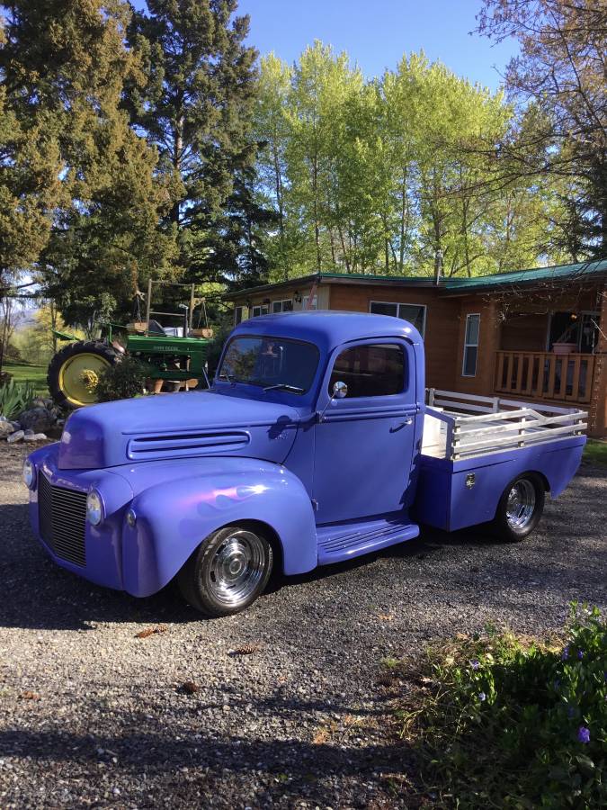 Ford-Flatbed-1947-purple