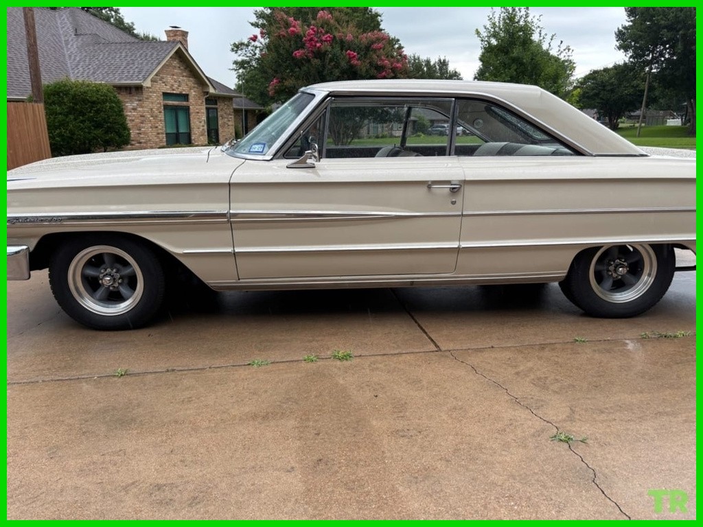 Ford Galaxie 1964