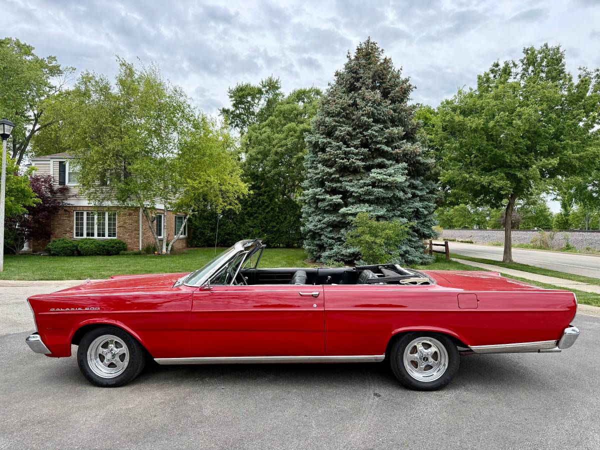 Ford-Galaxie-1965