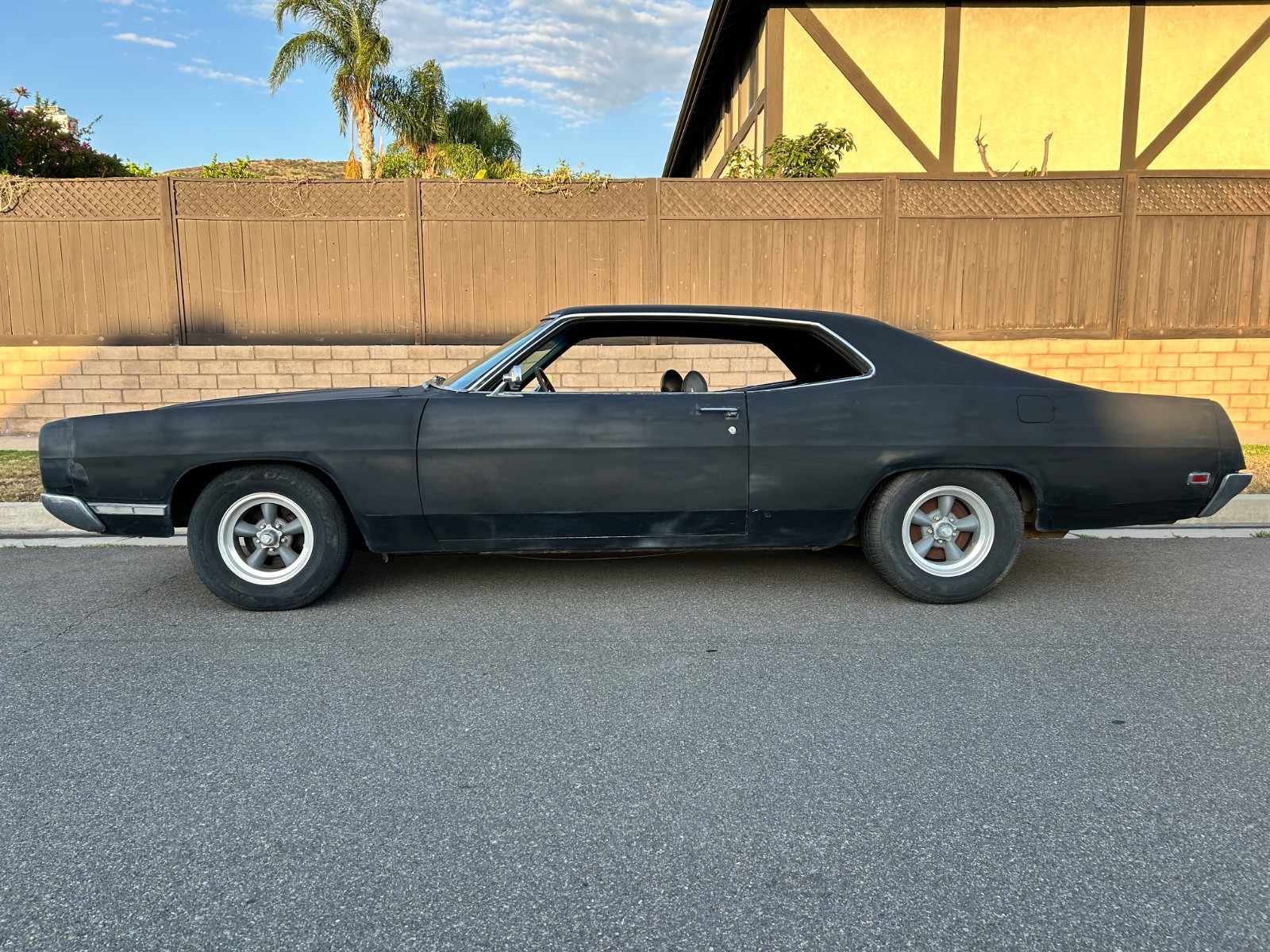 Ford-Galaxie-1969-Fastback