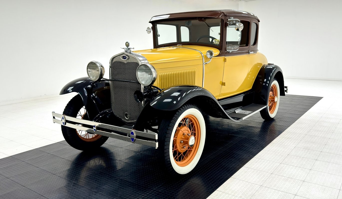 Ford-Model-A-1930-Coupe-Tan