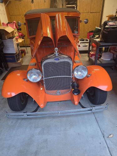Ford-Model-a-1980-Orange