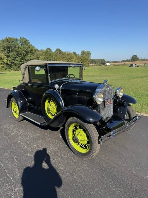 Ford-Model-a-cabriolet-1930-black