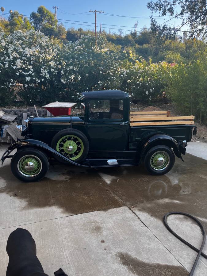 Ford-Model-a-pickup-1931-green