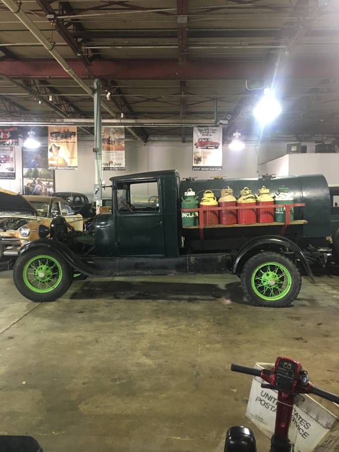 Ford-Model-aa-truck-1928