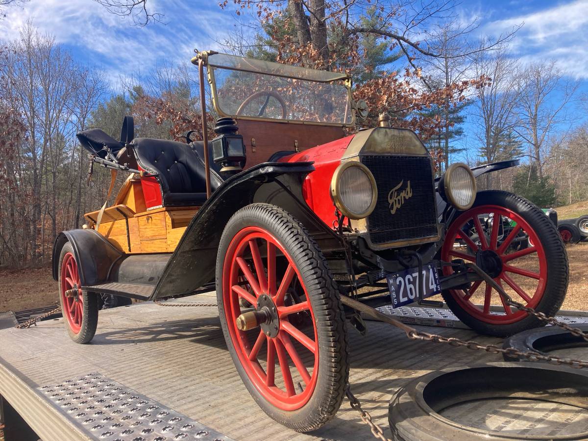 Ford-Model-t-1914-red