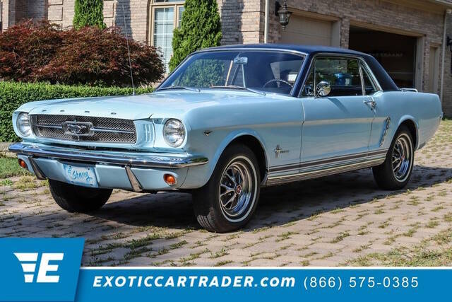 Ford-Mustang-1965-Silver-Blue-Metallic-Black