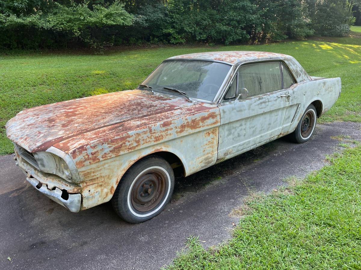 Ford-Mustang-1965-grey