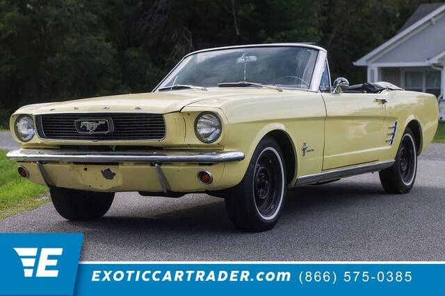 Ford-Mustang-1966-Springtime-Yellow-Black