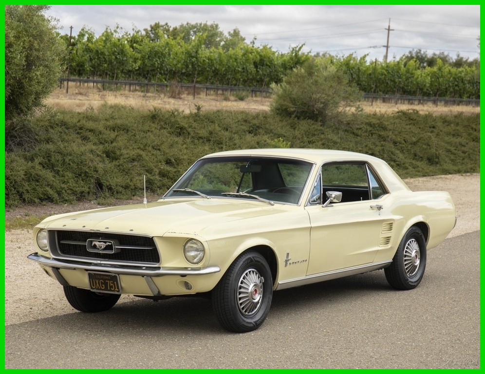 Ford-Mustang-1967-Coupe-Black