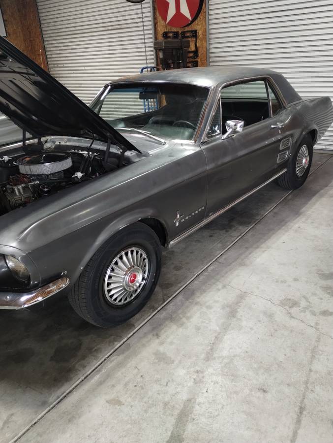 Ford-Mustang-1967-black