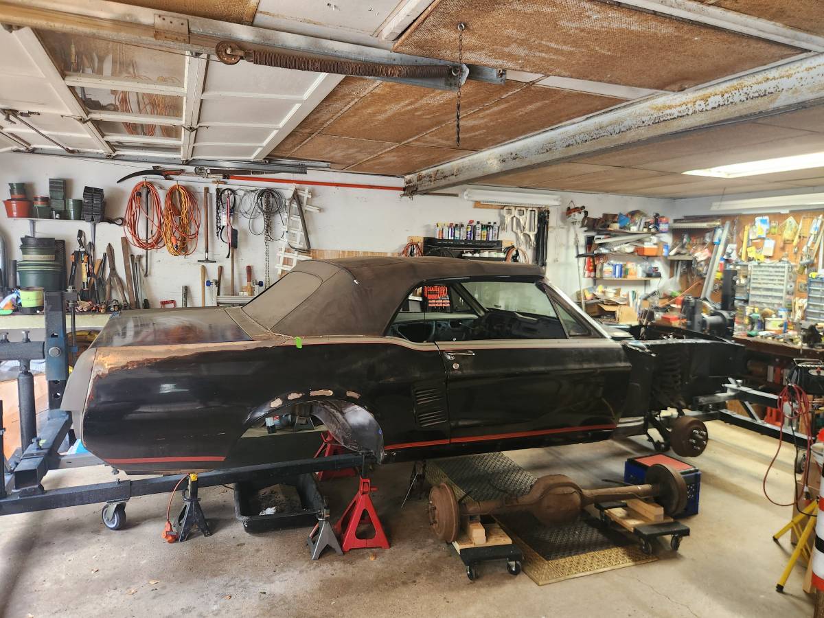 Ford-Mustang-1967-black