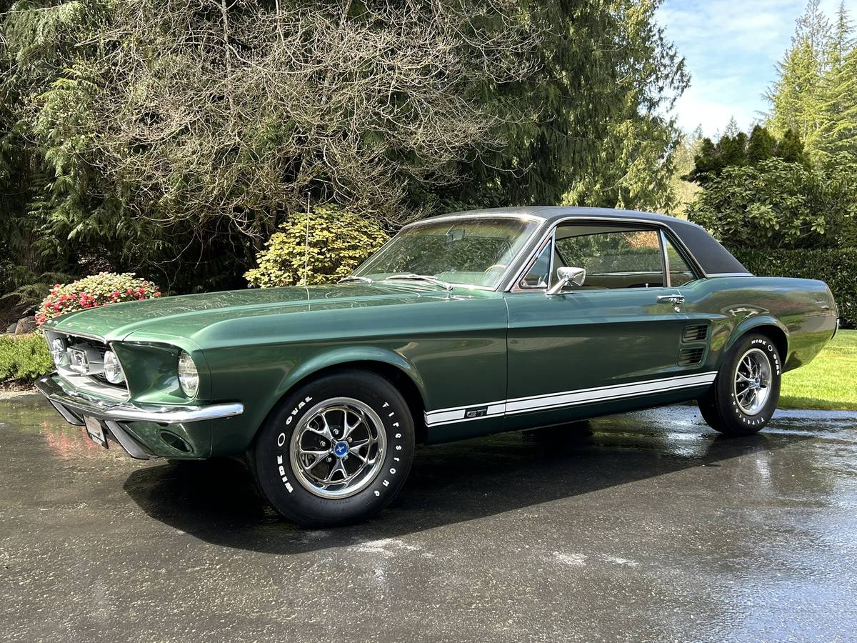 Ford-Mustang-1967-green