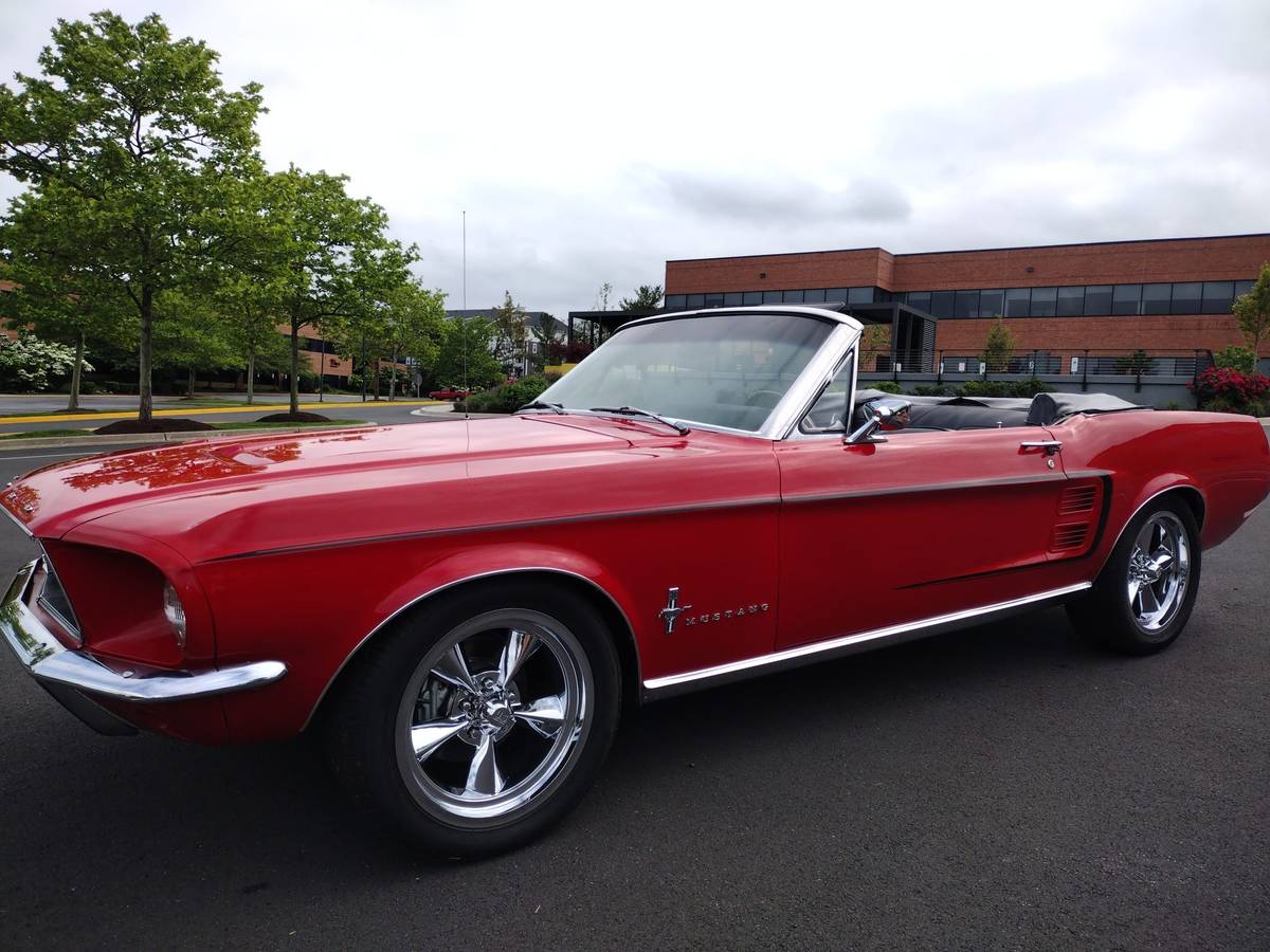 Ford-Mustang-1967-red