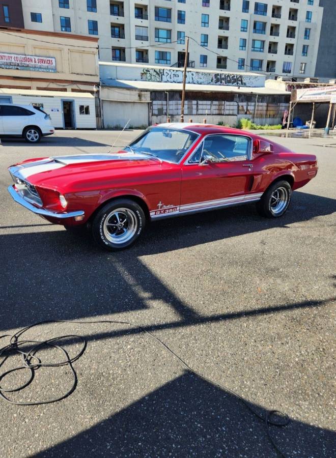 Ford-Mustang-1968-red