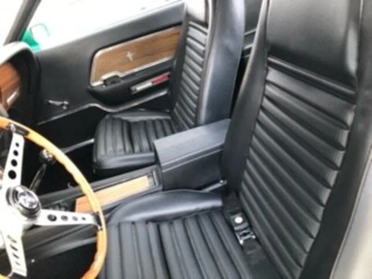 Ford-Mustang-1970-Grabber-Green-Black
