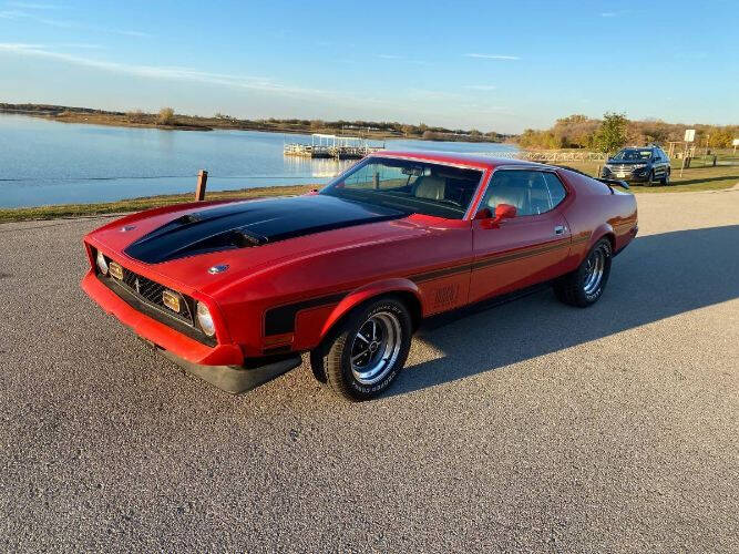 Ford-Mustang-1972-Red
