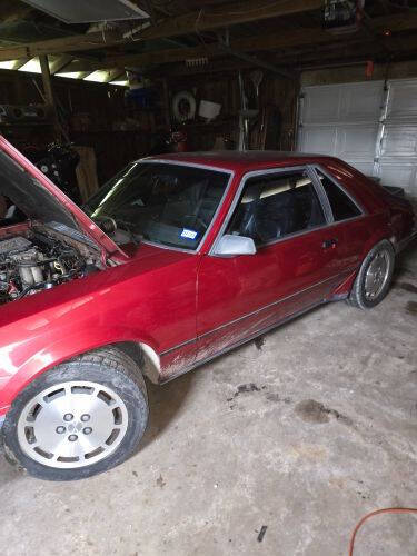 Ford-Mustang-1985
