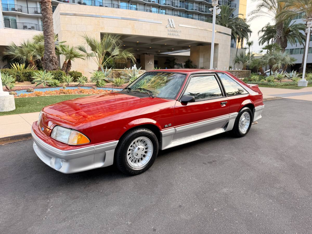 Ford-Mustang-1989-red