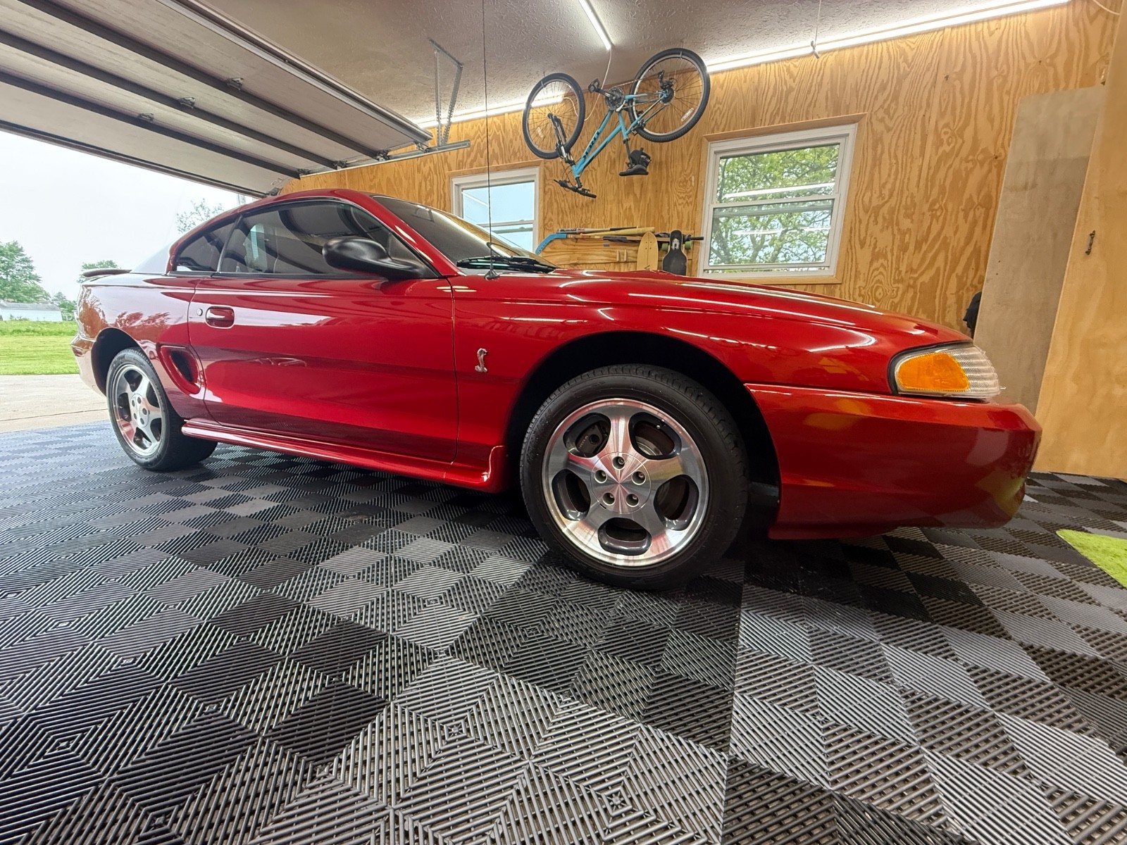 Ford-Mustang-1996-Coupe-Tan