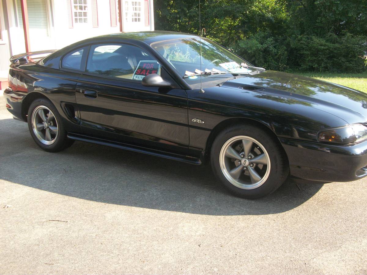 Ford-Mustang-1996-black
