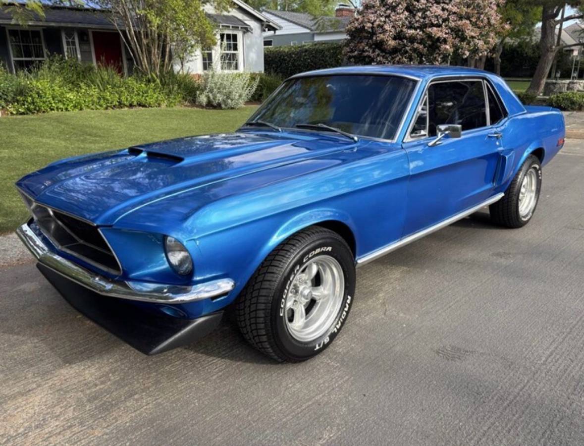 Ford-Mustang-2-door-coupe-1968-blue