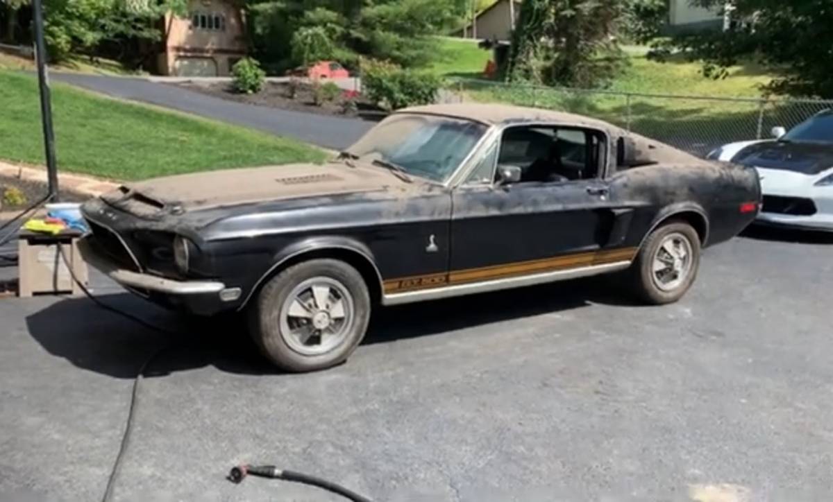 Ford-Mustang-shelby-gt500-1968-black