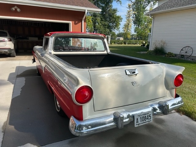 Ford-Ranchero-1957-Standard-Cab-Pickup