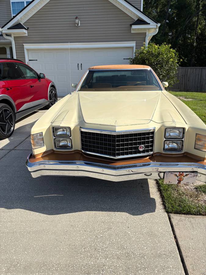 Ford-Ranchero-brougham-1978-yellow